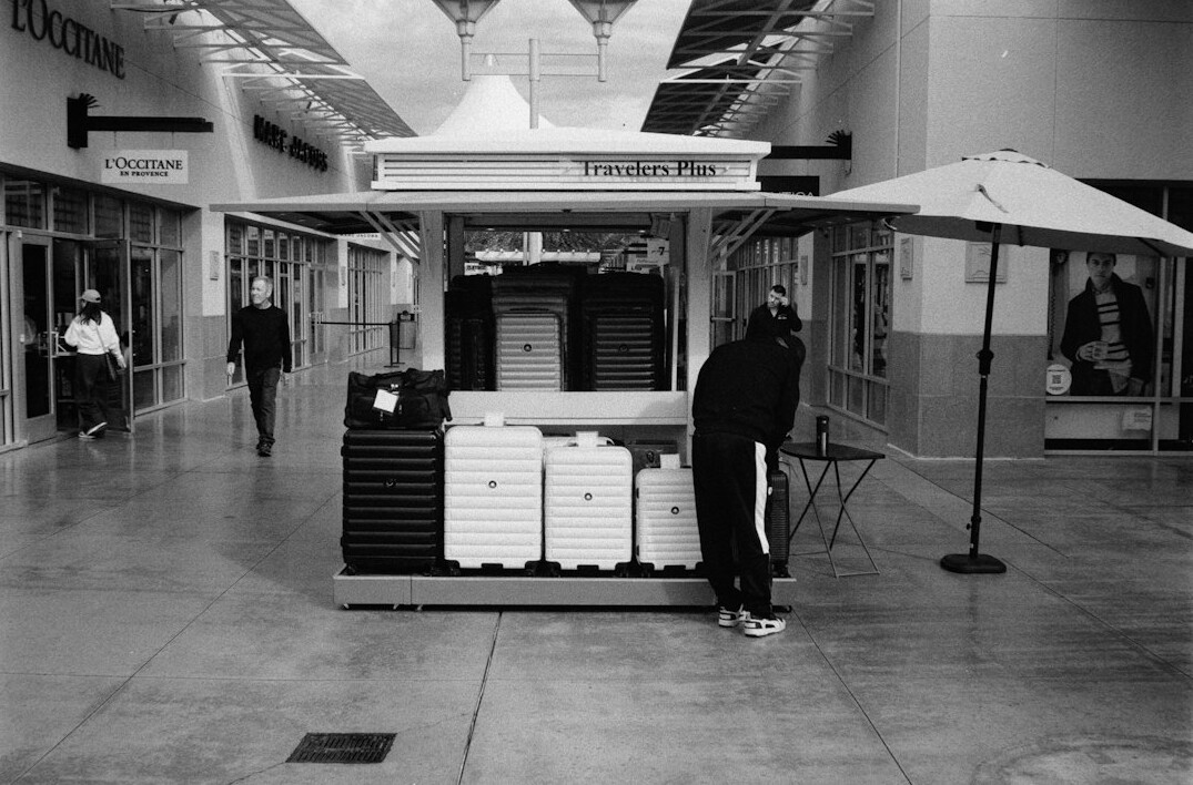 mall security officers